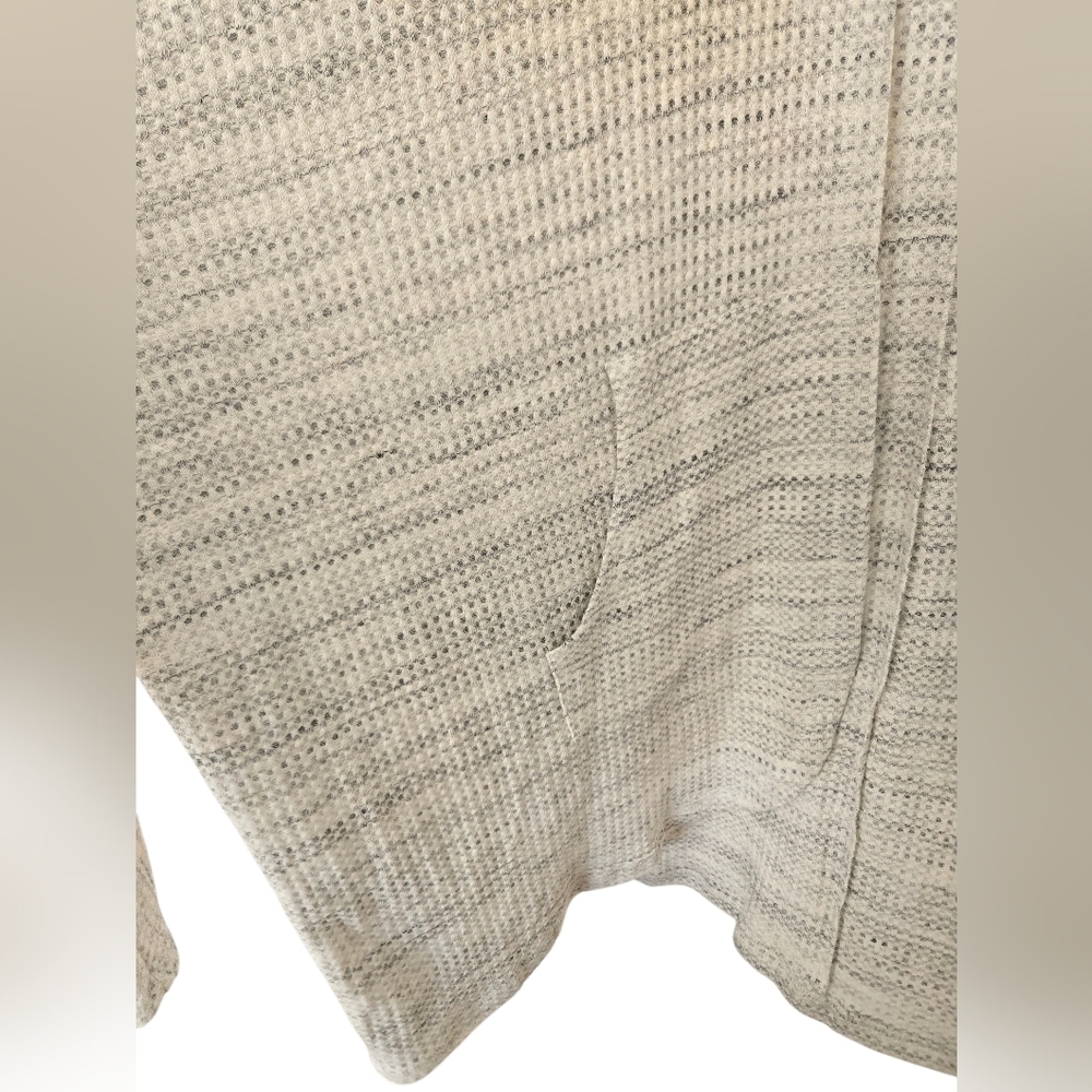 Cyrus Soft Knit Sweater in Grey And White Size 2x - Picture 3 of 6